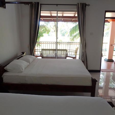 Man Guest Polonnaruwa Hotel Exterior foto