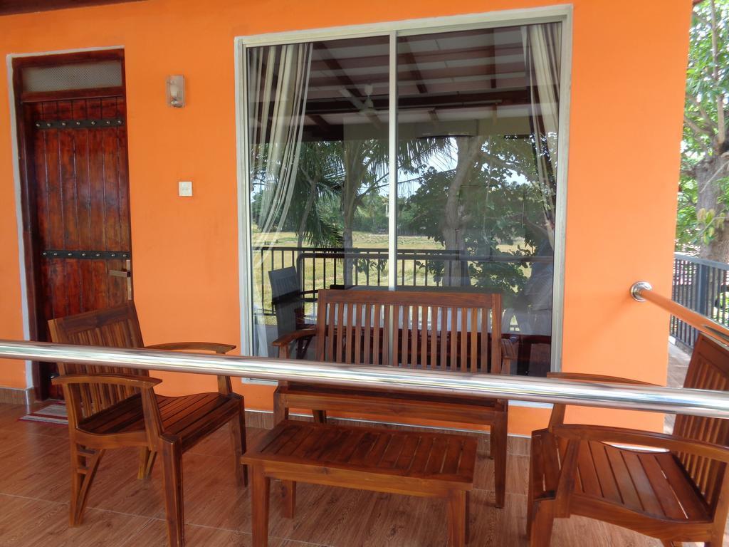 Man Guest Polonnaruwa Hotel Exterior foto